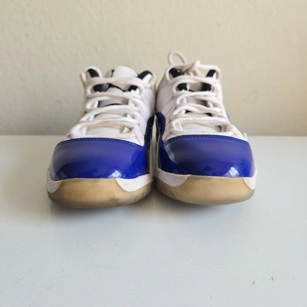 Nike Air Jordan 11 Low Retro White Blue Concord 580522-100 Boys Youth‎ Size 2Y